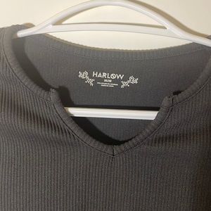HARLOW Ribbed Long-Sleeve Cropped Shirt. Dark Grey. Size Medium.